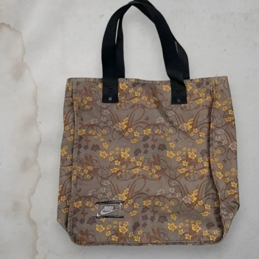 Nike stylish floral